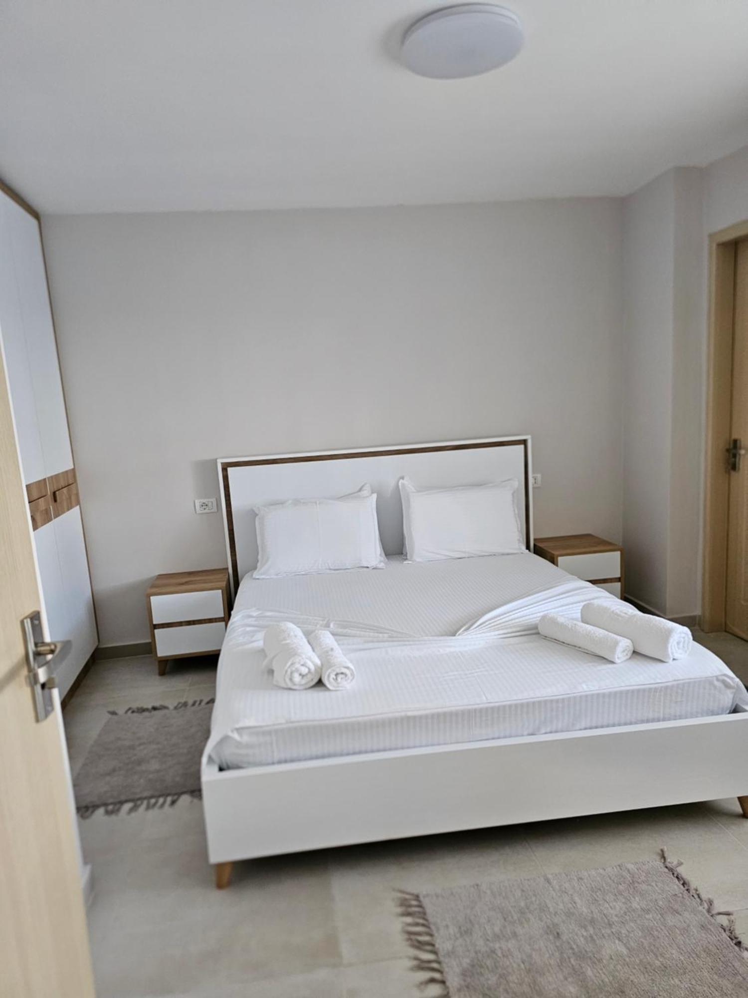 Alex'S Apartment Durrës Eksteriør bilde